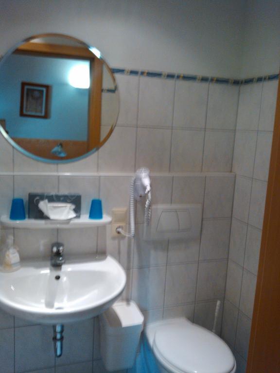 Hotel Zur Mühle Mörlenbach Habitación foto